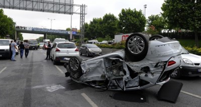 10 araç birbirine girdi… Trafik felç oldu