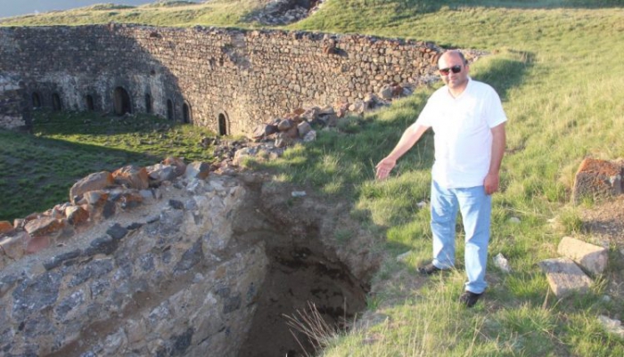 135 yıllık Palandöken Tabyası üç ayrı noktadan çöktü