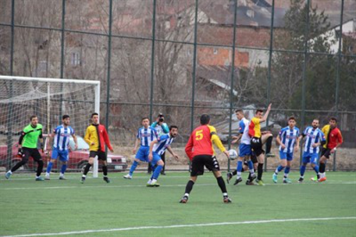 25 Mart Oltuspor, Lidere Ders Verdi