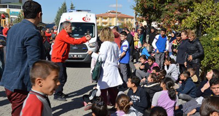 60 öğrenci hastanelik oldu