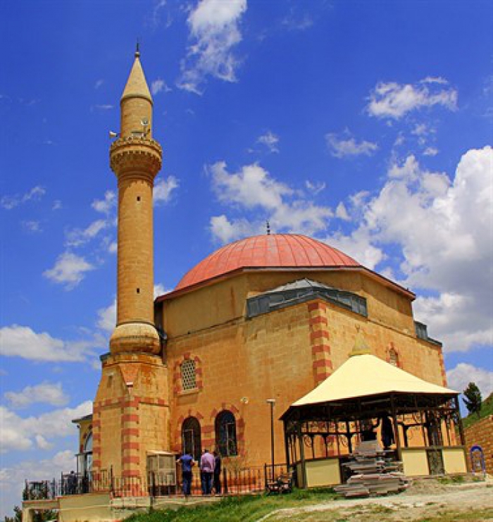 Abdurrahman Gazi Türbesi'ne ziyaretçi akını