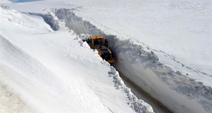 Askerimize böyle ulaştılar karlı yollarda