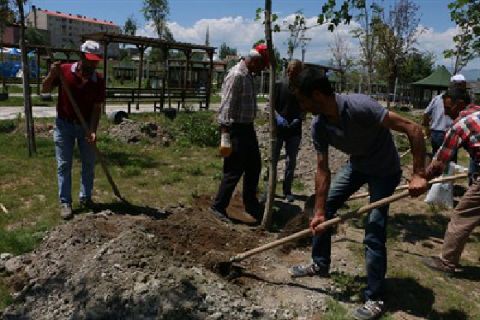 Aziziye’ye 50 bin çiçek dikiliyor