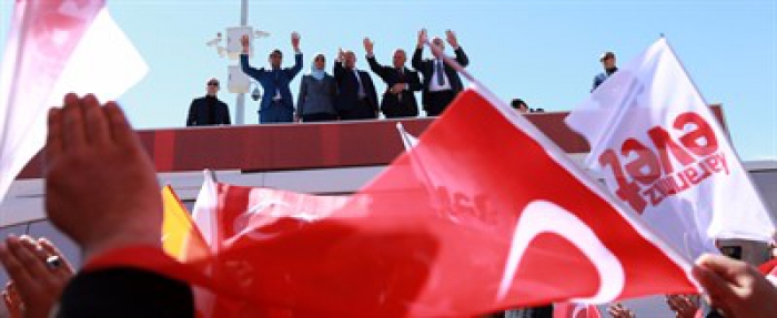 Bakan Akdağ ve Başkan Sekmen’den Tekman’a referandum çıkarması