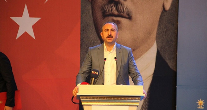 Bakan Gül: ‘Bu çocukların yeri dağın yolu değil okulun yoludur’