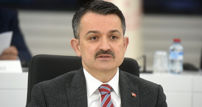 Bakan Pakdemirli: “Küçük aile işletmelerine yem desteği vereceğiz”