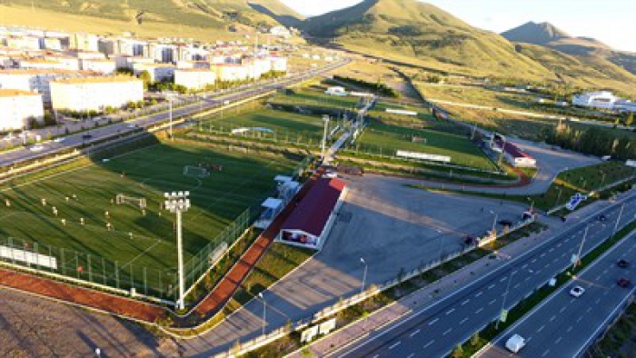 Başkan Sekmen: “Erzurum, EURO 2024’ün kamp merkezi olmaya hazır”