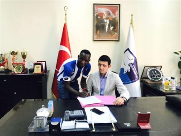 BB Erzurumspor'da yeni transfer bombası! Senegalli ön libero Mansaly Boubacar sözleşme imzaladı