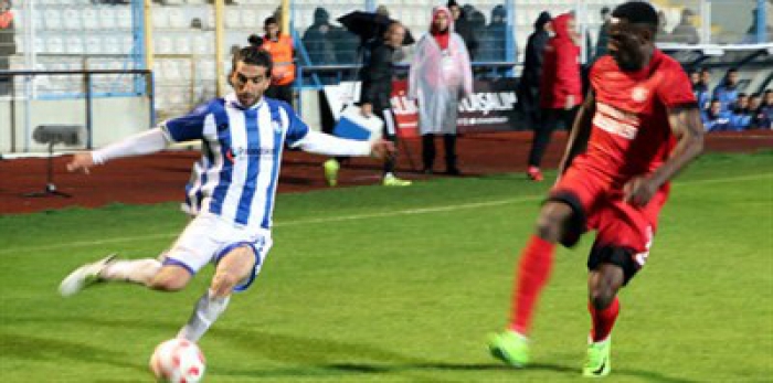 BB Erzurumspor Ümraniyespor'u darmaduman etti!