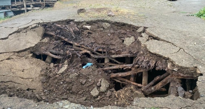 Bingöl’deki depremde iki köyde evler yıkıldı: 9 yaralı