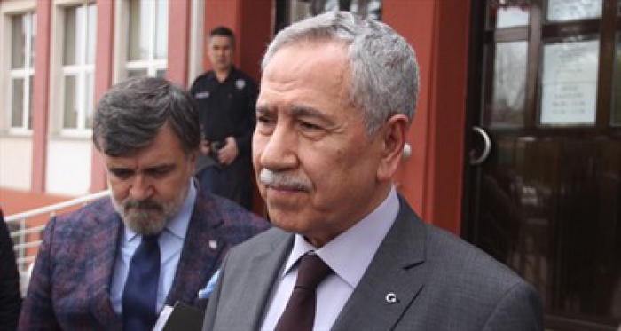 Bülent Arınç,Hakim Karşısında…