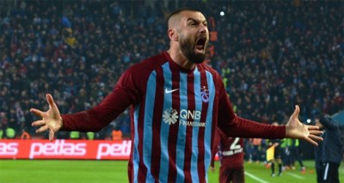 Burak Yılmaz'dan sürpriz paylaşım! G.Saray…