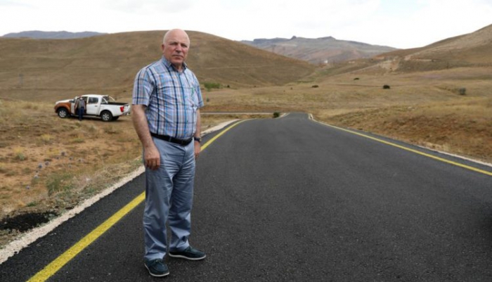 Büyükşehir’den Tekman, Hınıs ve Karayazı’da yol seferberliği