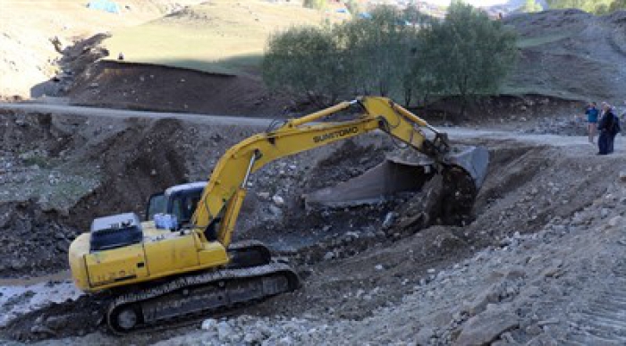 Büyükşehir kırsaldaki yolları kışa hazırlıyor