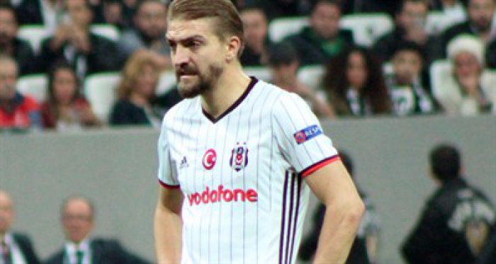 Caner Erkin ameliyat oldu