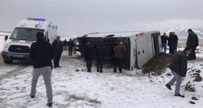 Cenaze dönüşü korkunç kaza! 2 ölü, 5 yaralı