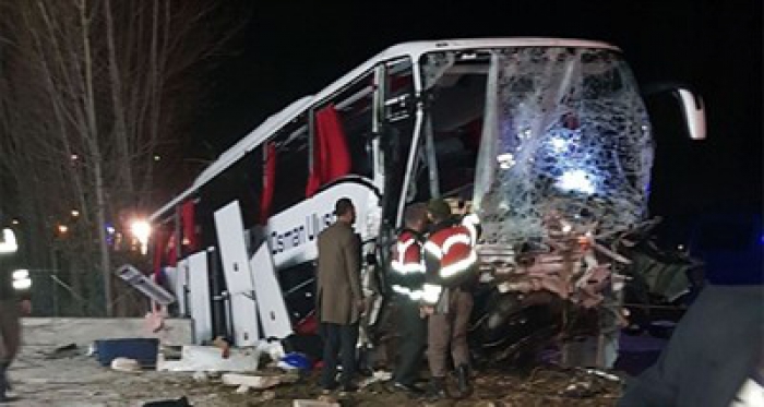 Çorum Osmancık'ta Otobüs kazası: 2 ölü, çok sayıda yaralı