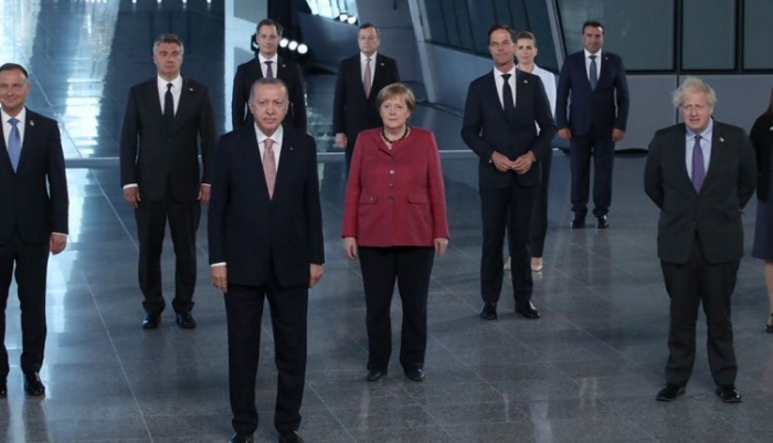 Cumhurbaşkanı Erdoğan, NATO Liderler Zirvesi’nde aile fotoğrafı çekildi