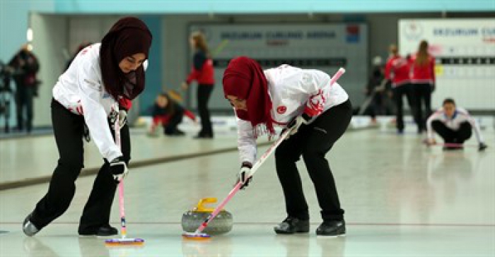 Curling kızlarda Türkiye grup lideri