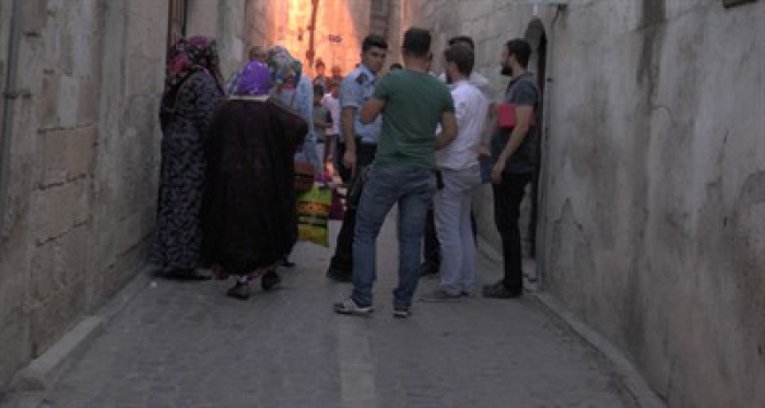 Dehşet sokağı! Bir evde cinayet diğerinde ise işkence!