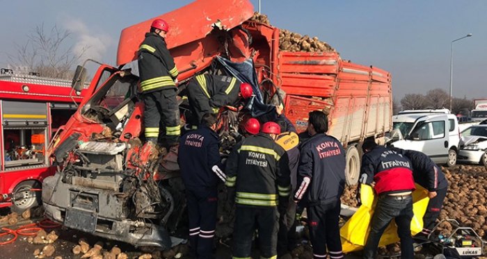 Dehşet veren zincirlime trafik kazası! 33 araç birbirine girdi