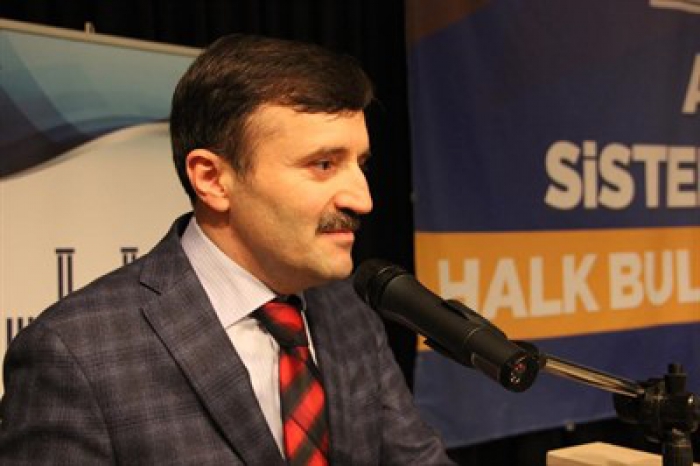 Doç. Dr. Şahin, Yüz yıl önce masada değil tabaktaydık