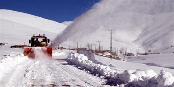 Doğu Anadolu'da 300'e yakın mahalle yolu ulaşıma kapandı