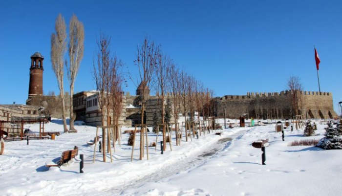 Doğu Anadolu’da soğuk hava: Erzurum eksi 13 