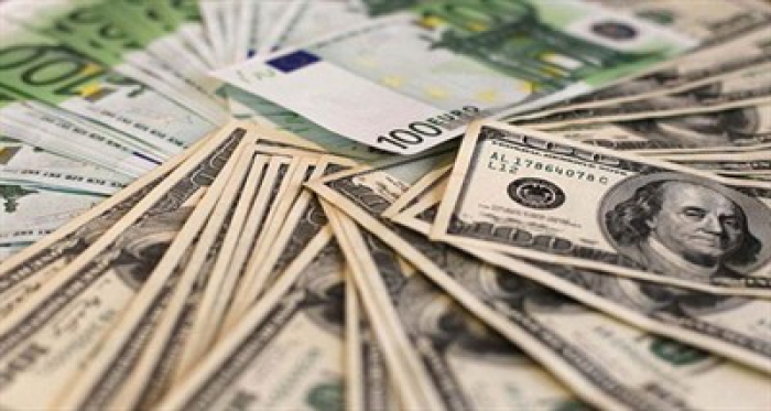 Dolar ve euro tarihi rekorlarını kırdı