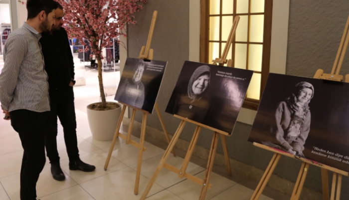 Dünya Kanser Günü fotoğraf sergisine vatandaşlar ilgi gösterdi