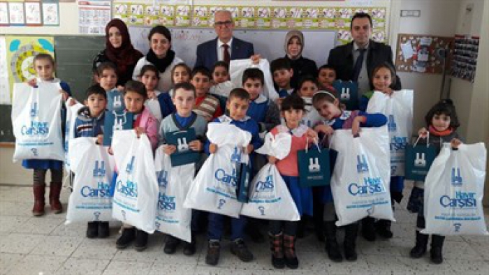 EBB Hayır Çarşısı’ndan öğrencilere eğitim desteği