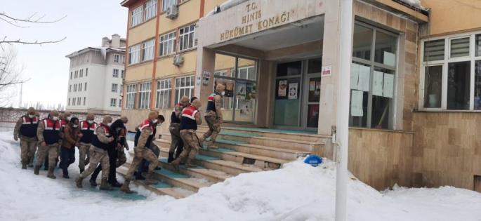 Erzurum'da 19 küçükbaş hayvanı çalan 7 kişi yakalandı