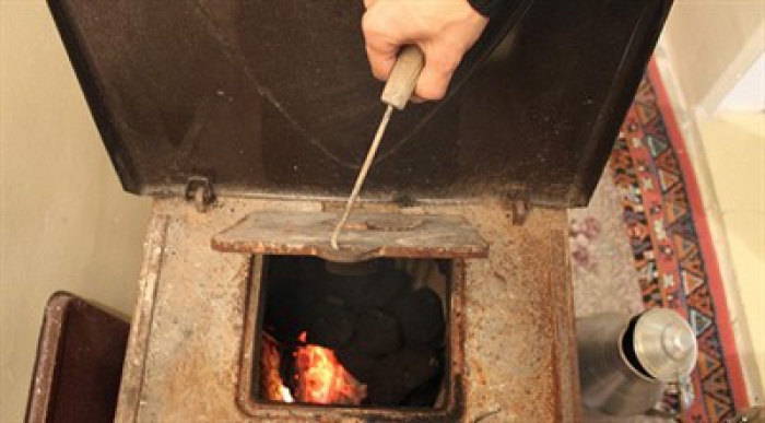 Erzurum'da 8 kişi  sobadan zehirlendi 