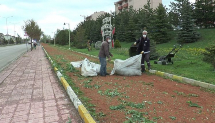 Erzurum’da cadde ve sokaklar boş kaldı