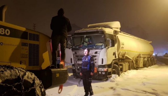 Erzurum’da etkili olan sis trafik kazalarına neden oldu