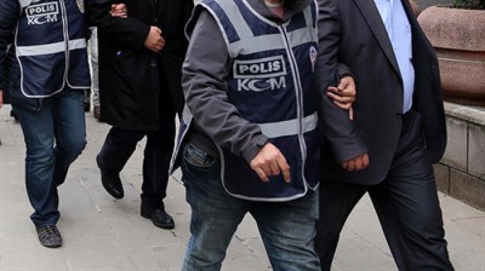 Erzurum’da FETÖ’nün “gaybubet” evlerine operasyon: 48 gözaltı