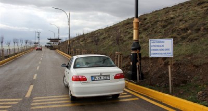 Erzurum'da gizemli yol! Her gün onlarca kişi denemeye geliyor!