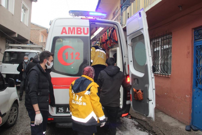 Erzurum'da Meraklı hurdacının patlayıcı elinde patladı