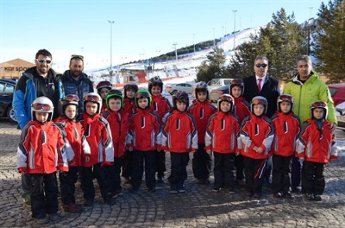 Erzurum'da miniklere kayak fırsatı