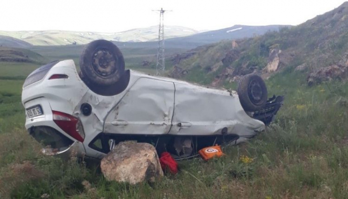 Erzurum’da otomobil takla attı: 2 ölü, 5 yaralı 