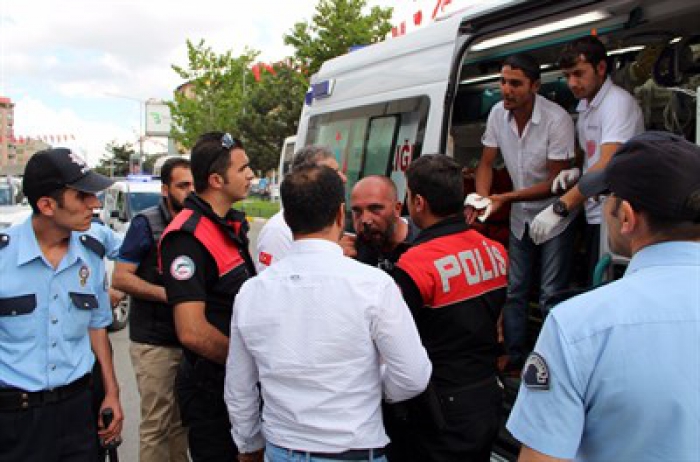 Erzurum’da silahlı kavga: 1’i polis 4 yaralı