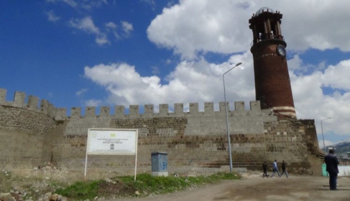 Erzurum’da tarihe saygısızlık