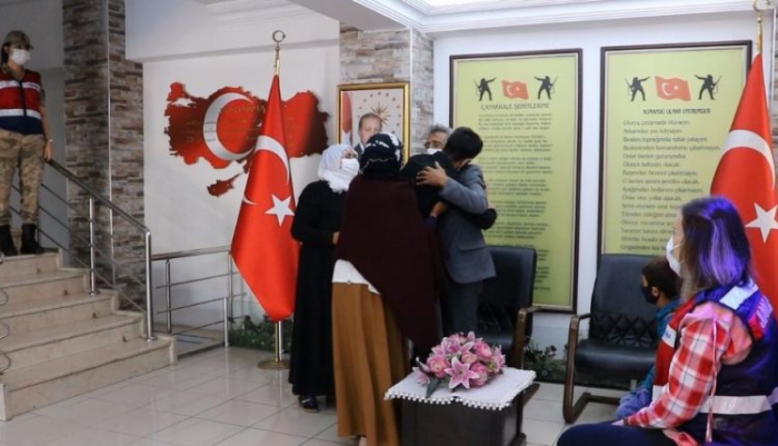 Erzurum’da terör örgütü tarafından kandırılan bir kişi daha ikna edilerek Türkiye’ye getirildi