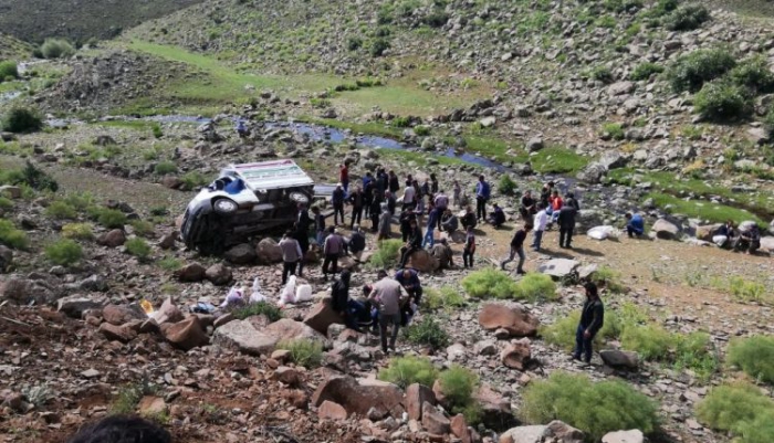 Erzurum’da trafik kazası: 17 yaralı