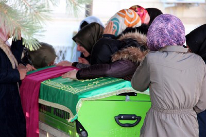 Erzurum:''Fatmanur’u okul arkadaşları gözyaşları içerisinde son yolculuğuna uğurladı 