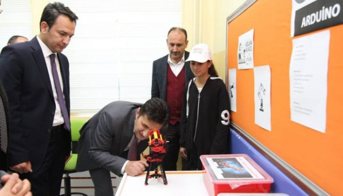 Erzurum  Şenkaya YİBO’ya robotik sınıf açıldı 