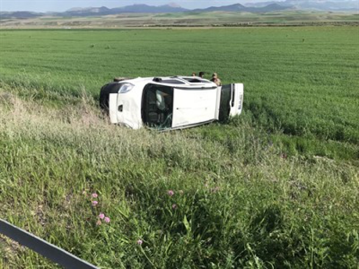 Erzurum'un bir ilçesinde kamyonet devrildi: 1 yaralı