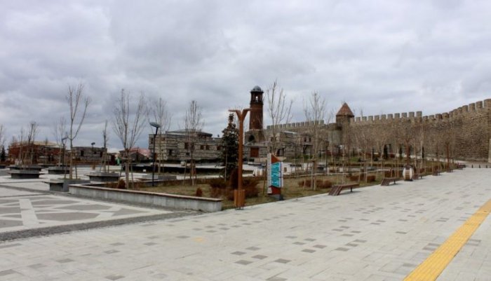 Erzurum’un en işlek yerleri sessizliğe büründü