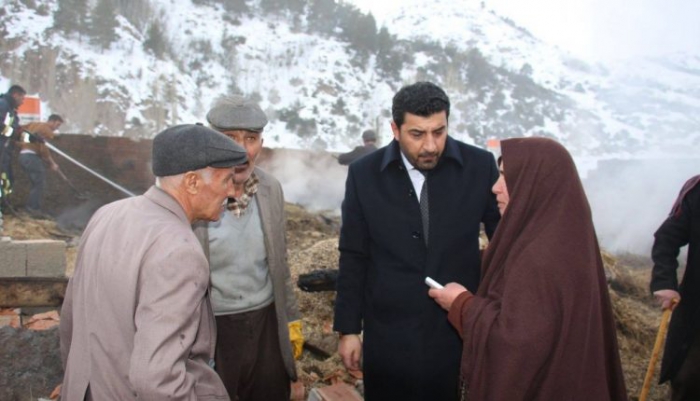 Erzurum’un ilçesinde ahır ve merek yangını