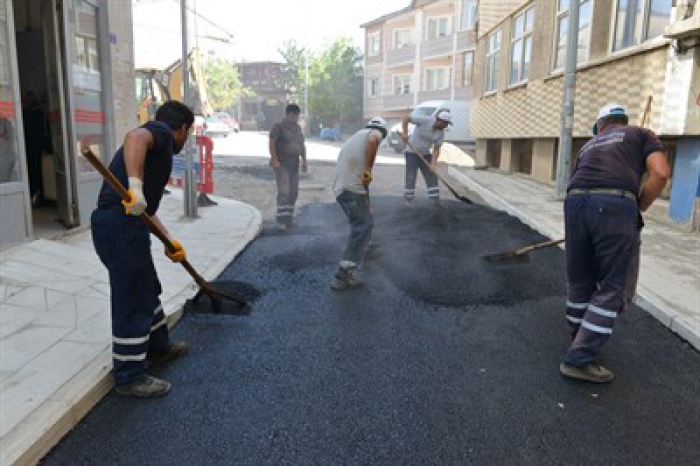 Erzurum Yakutiye Belediyesi 2017 yazında 1,5 milyon ton asfalt attı